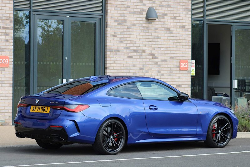 BMW 4 SERIES