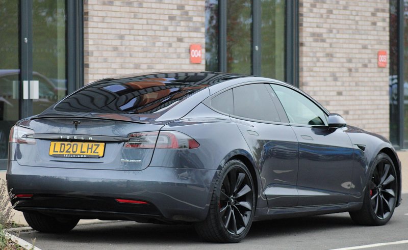 TESLA MODEL S