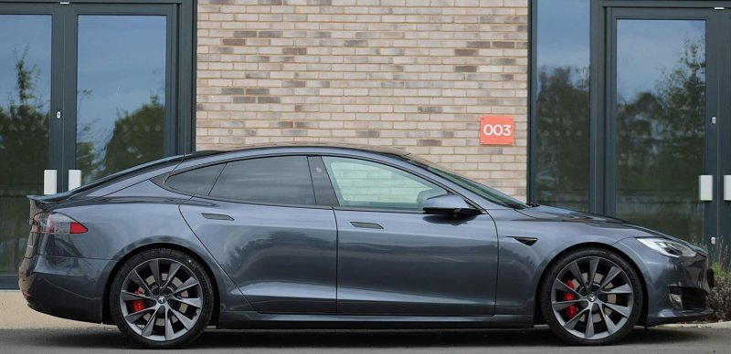 TESLA MODEL S