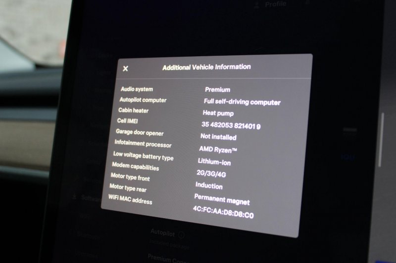 TESLA MODEL Y