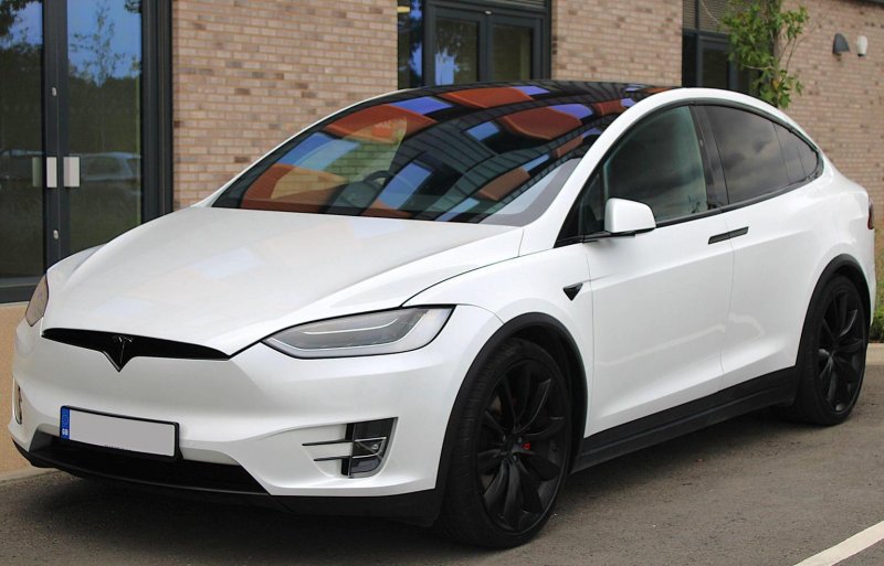 TESLA MODEL X