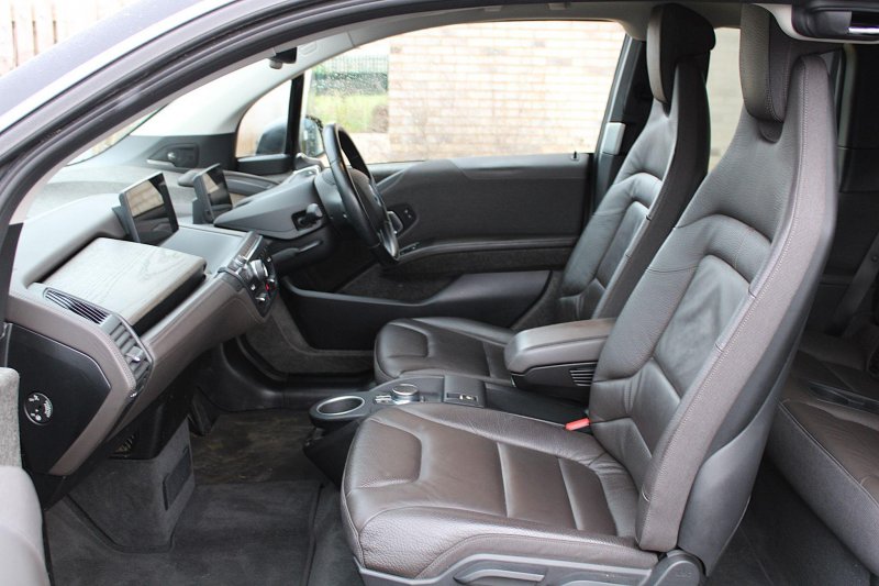 BMW I3