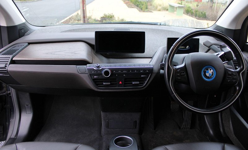 BMW I3