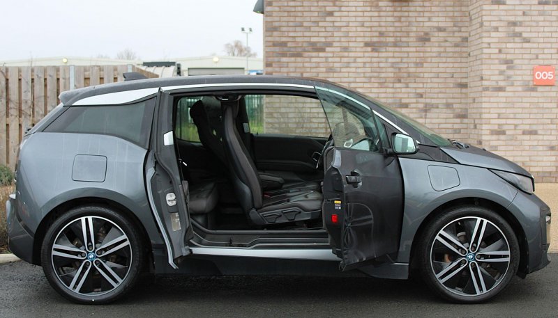 BMW I3