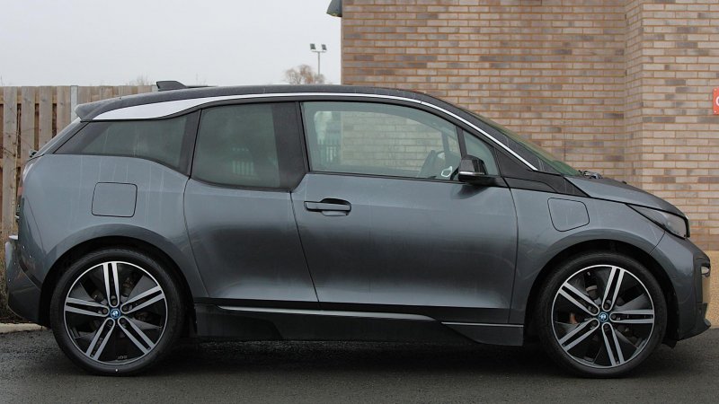 BMW I3