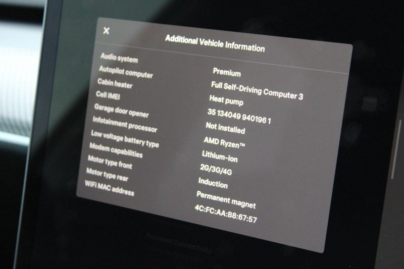 TESLA MODEL Y