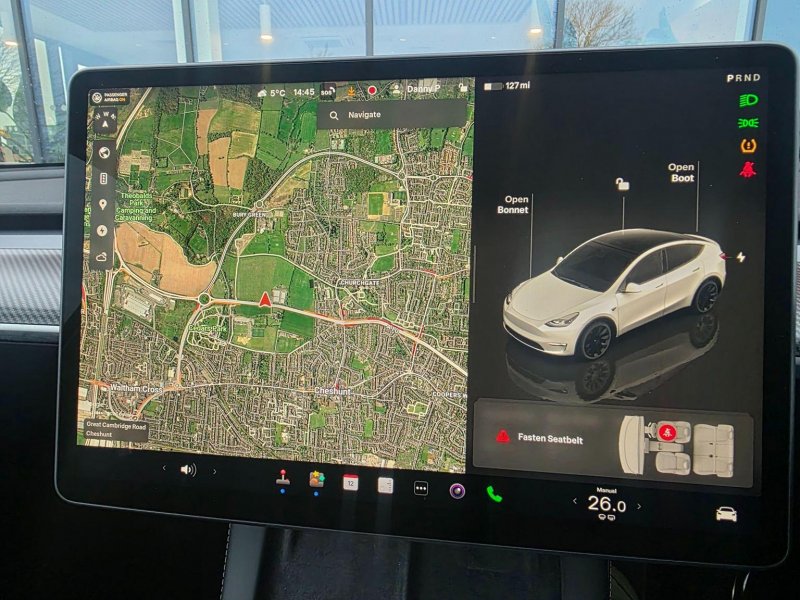 TESLA MODEL Y