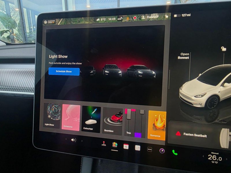 TESLA MODEL Y