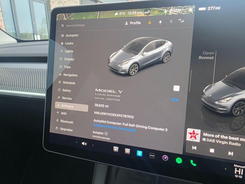 TESLA MODEL Y
