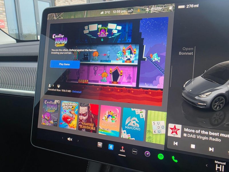 TESLA MODEL Y
