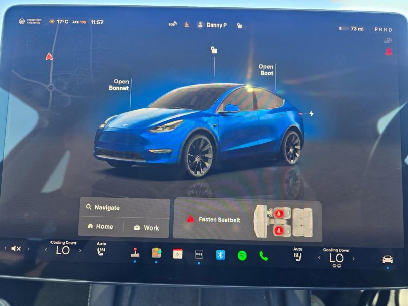 TESLA MODEL Y