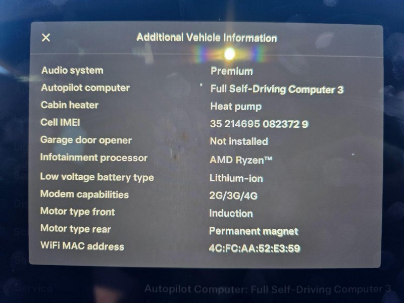 TESLA MODEL Y