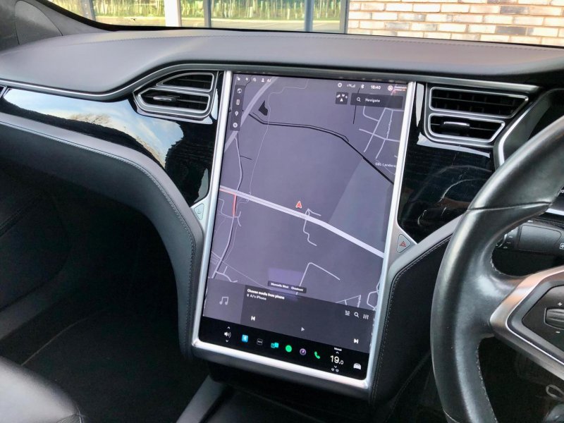 TESLA MODEL S