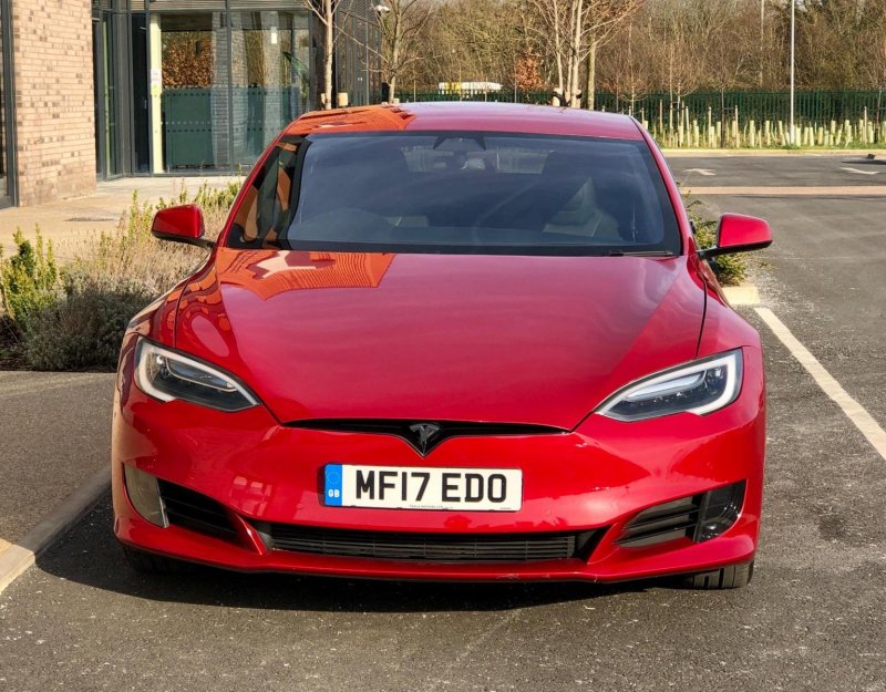 TESLA MODEL S