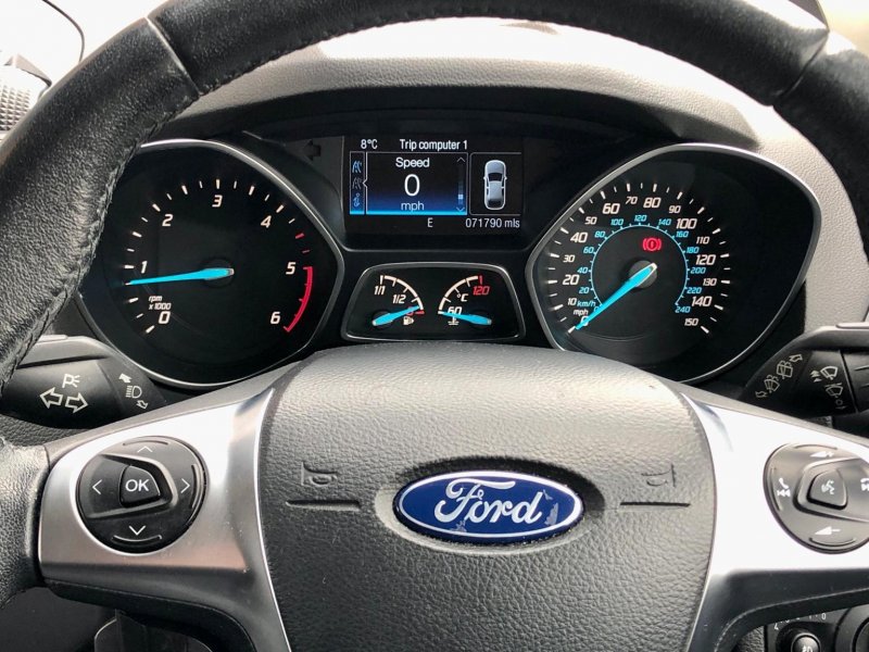 FORD KUGA
