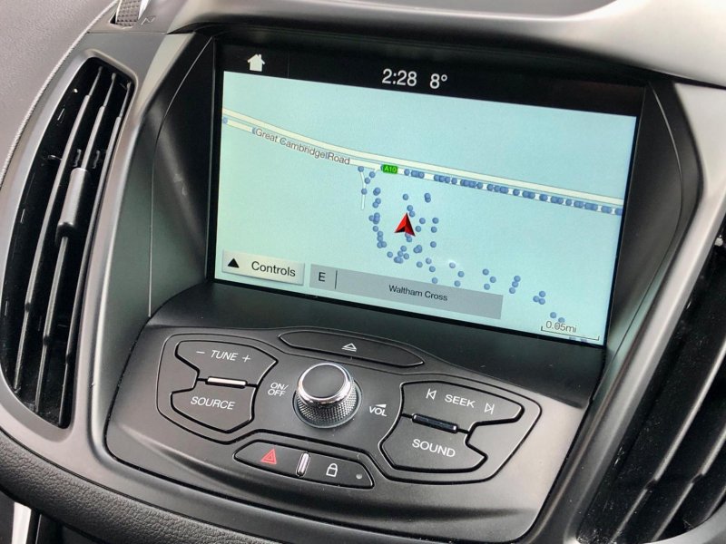 FORD KUGA