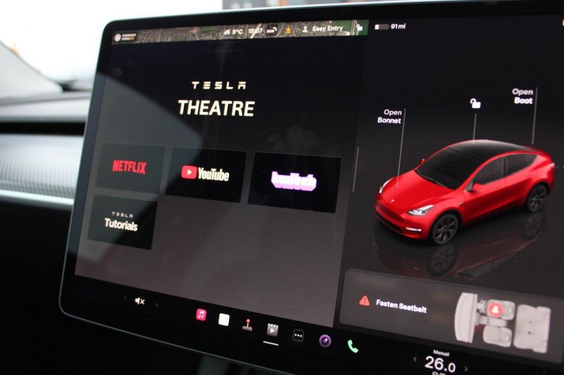 TESLA MODEL Y