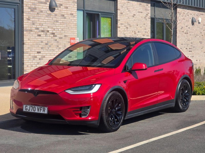 TESLA MODEL X