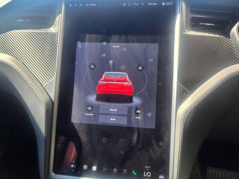 TESLA MODEL X