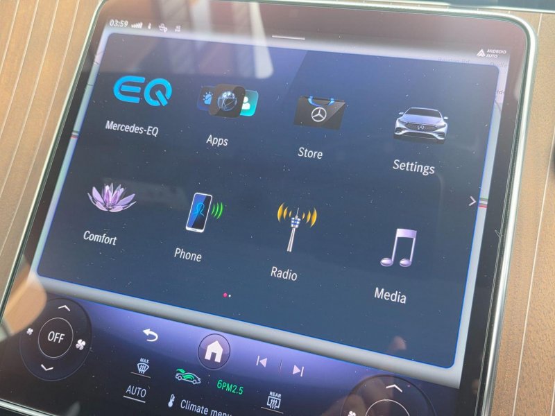MERCEDES-BENZ EQS