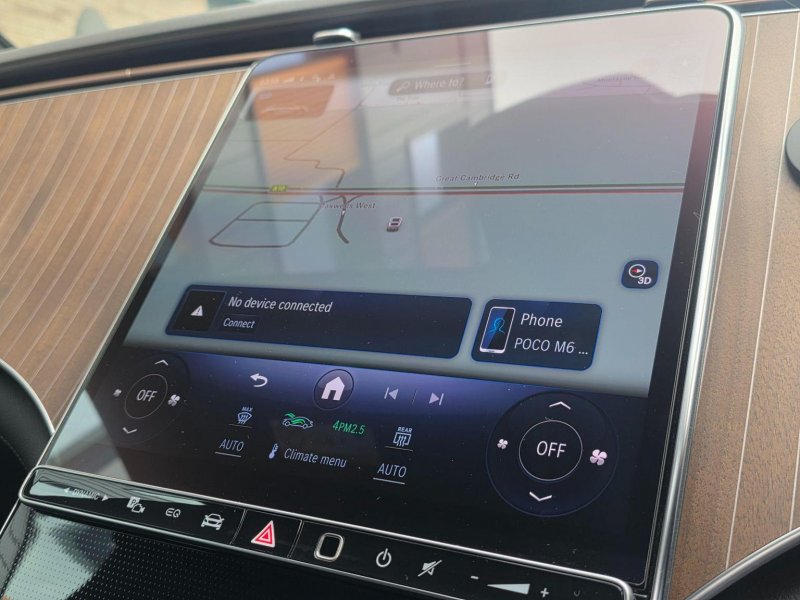 MERCEDES-BENZ EQS