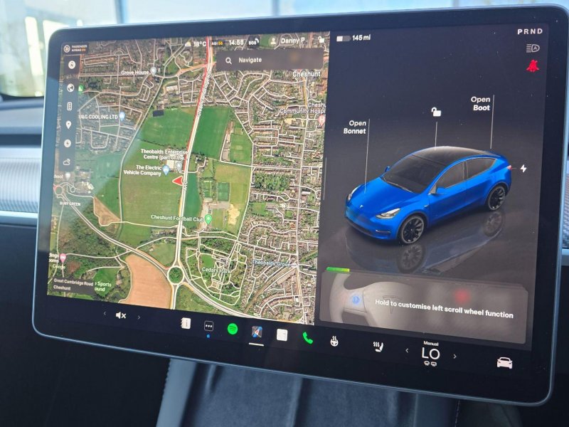 TESLA MODEL Y