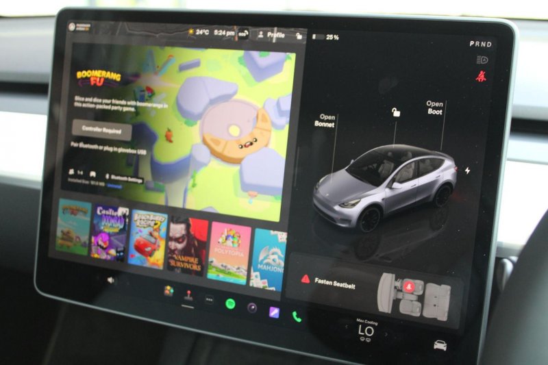 TESLA MODEL Y