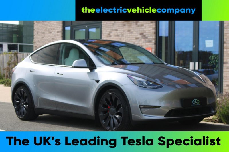 TESLA MODEL Y