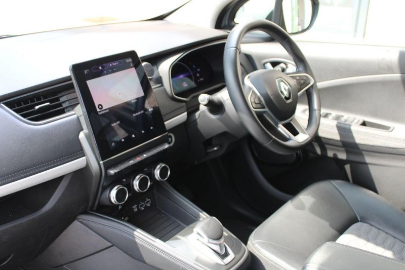 RENAULT ZOE