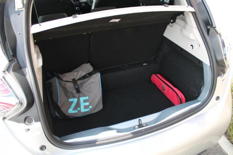 RENAULT ZOE