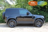 LAND ROVER DEFENDER 90