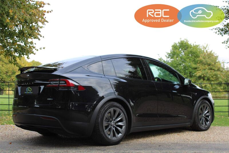TESLA MODEL X