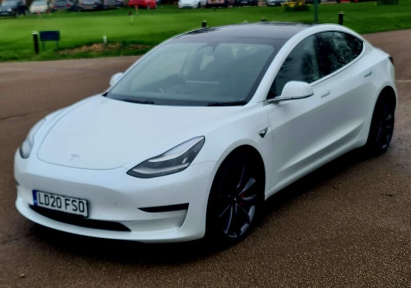 TESLA MODEL 3