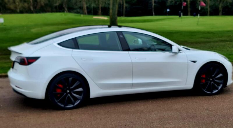 TESLA MODEL 3