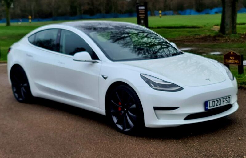 TESLA MODEL 3