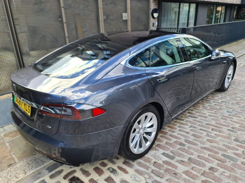 TESLA MODEL S