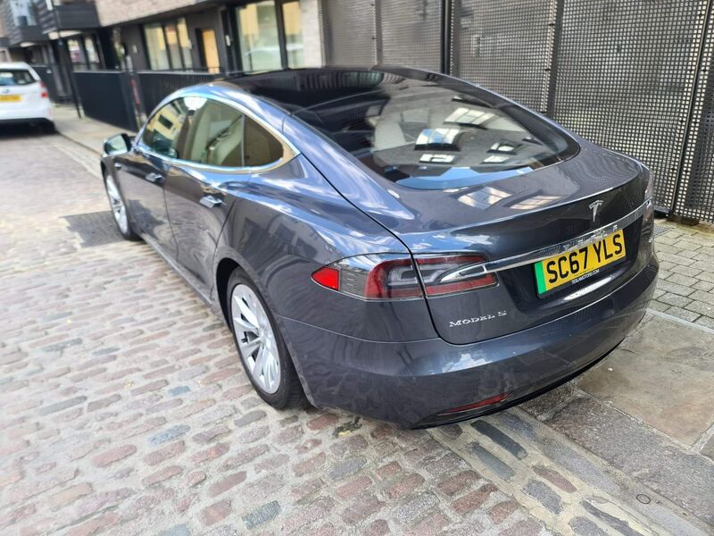 TESLA MODEL S