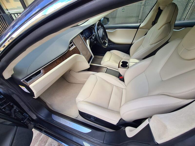 TESLA MODEL S