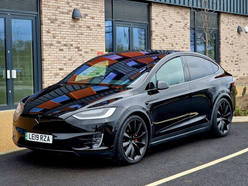 TESLA MODEL X