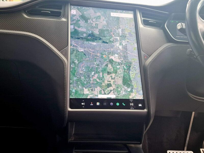 TESLA MODEL X