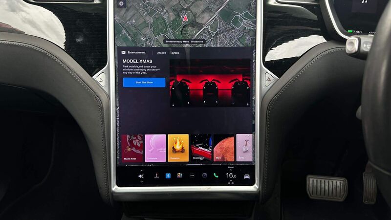 TESLA MODEL X