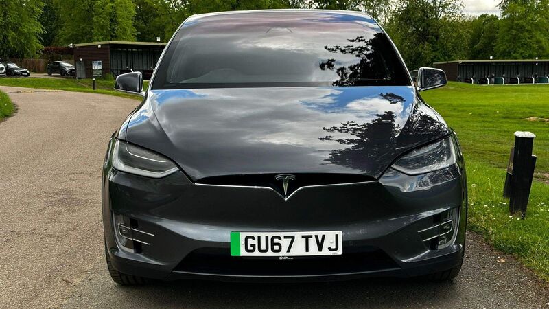 TESLA MODEL X