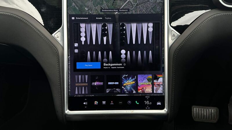 TESLA MODEL X