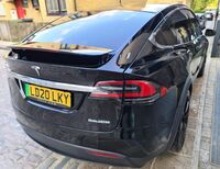 TESLA MODEL X