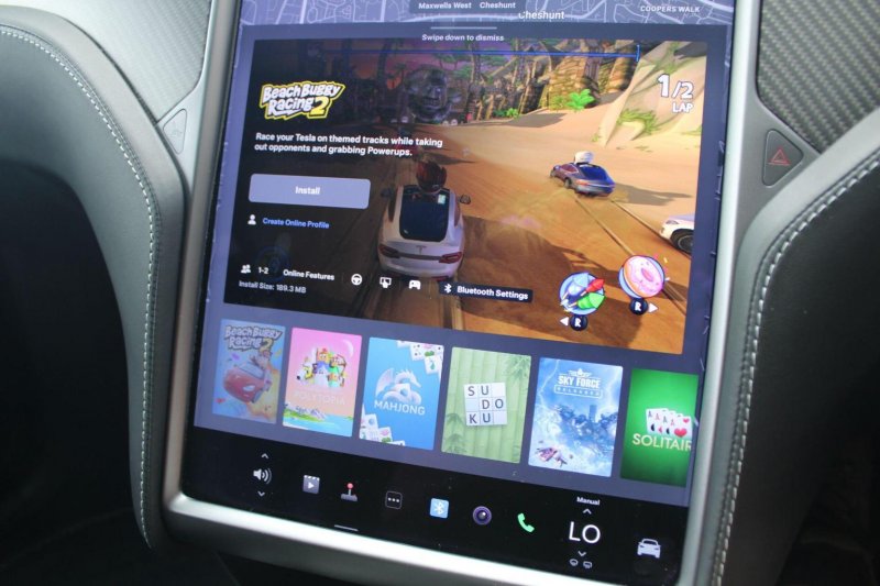 TESLA MODEL X