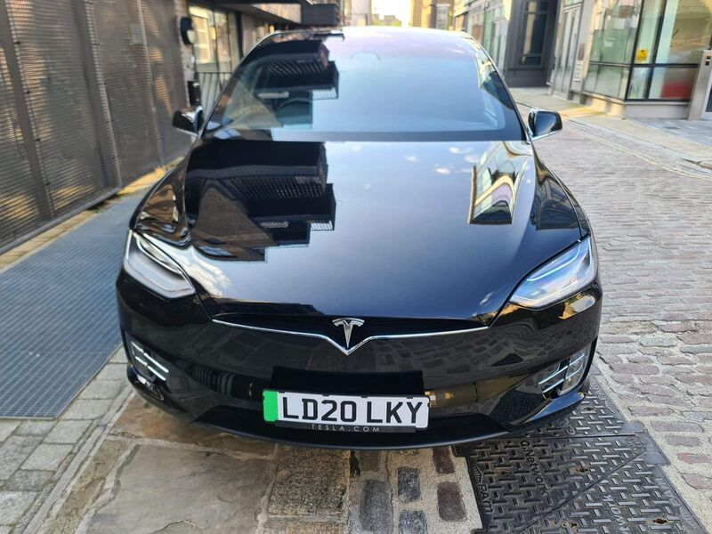TESLA MODEL X
