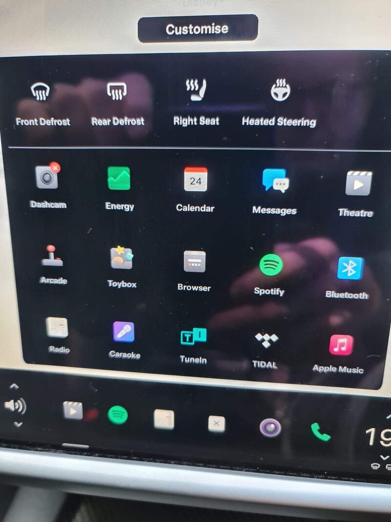 TESLA MODEL S
