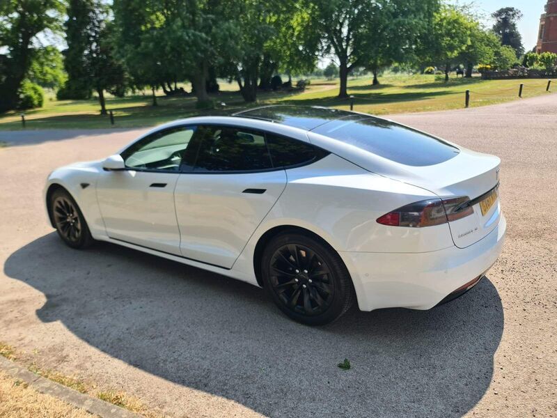 TESLA MODEL S