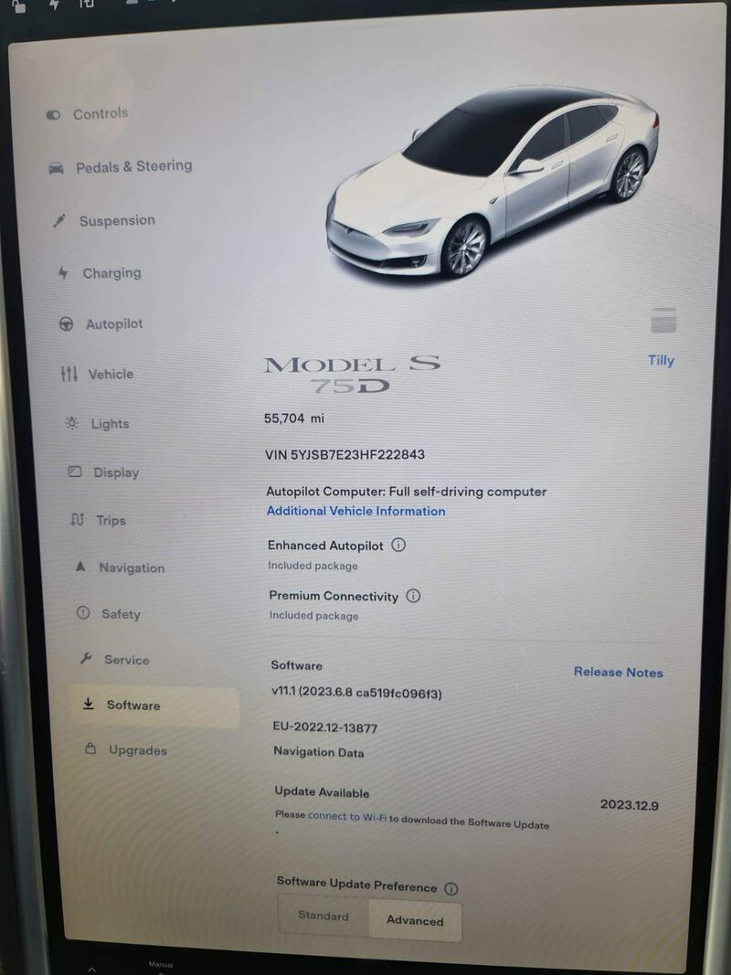 TESLA MODEL S