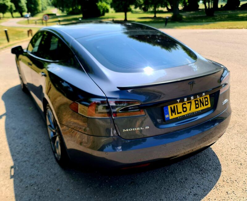 TESLA MODEL S